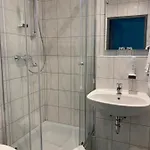 Behringers Hotel 2*