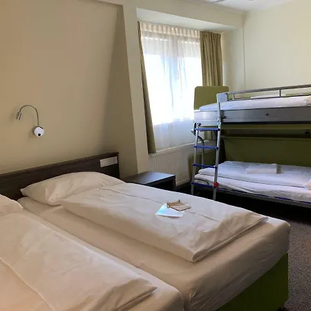 Behringers Nurnberg Hotel 2*