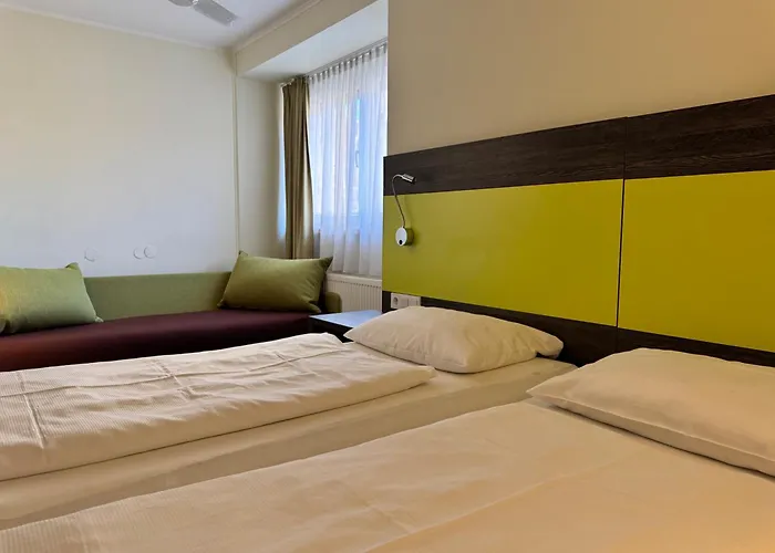 Behringers Hotel 2*